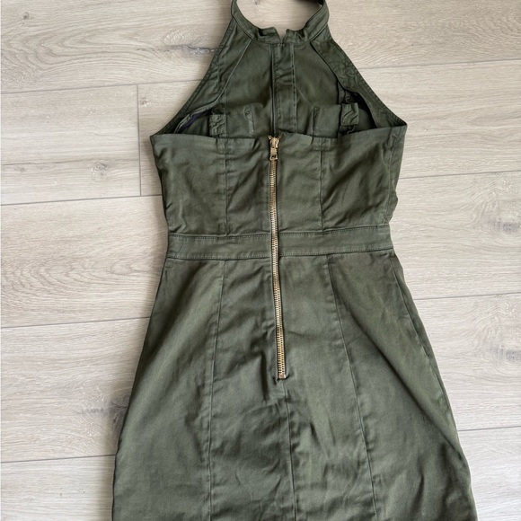 Balmain authentic military green halter mini dress with gold accents. Size Fr 36 - Picture 10 of 12